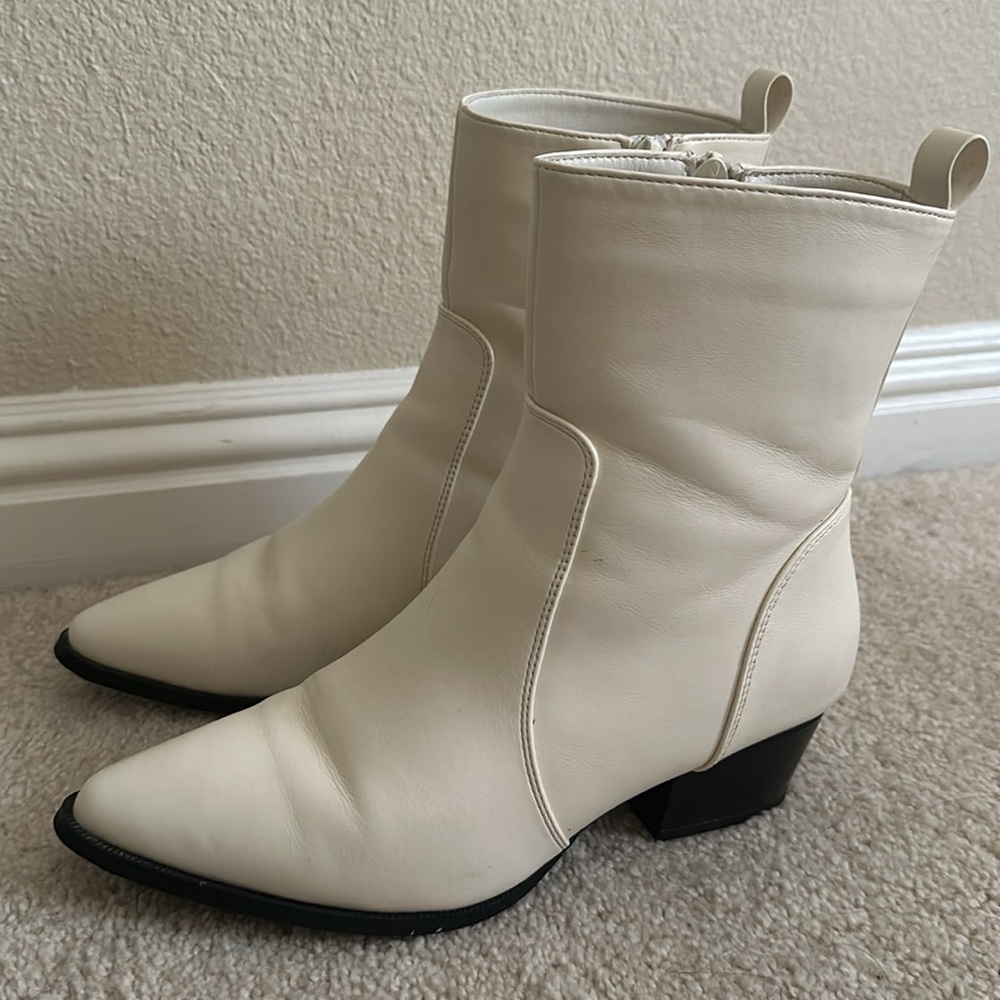 Glamorous Ankle western boots off white wide fit size US6/EU 37